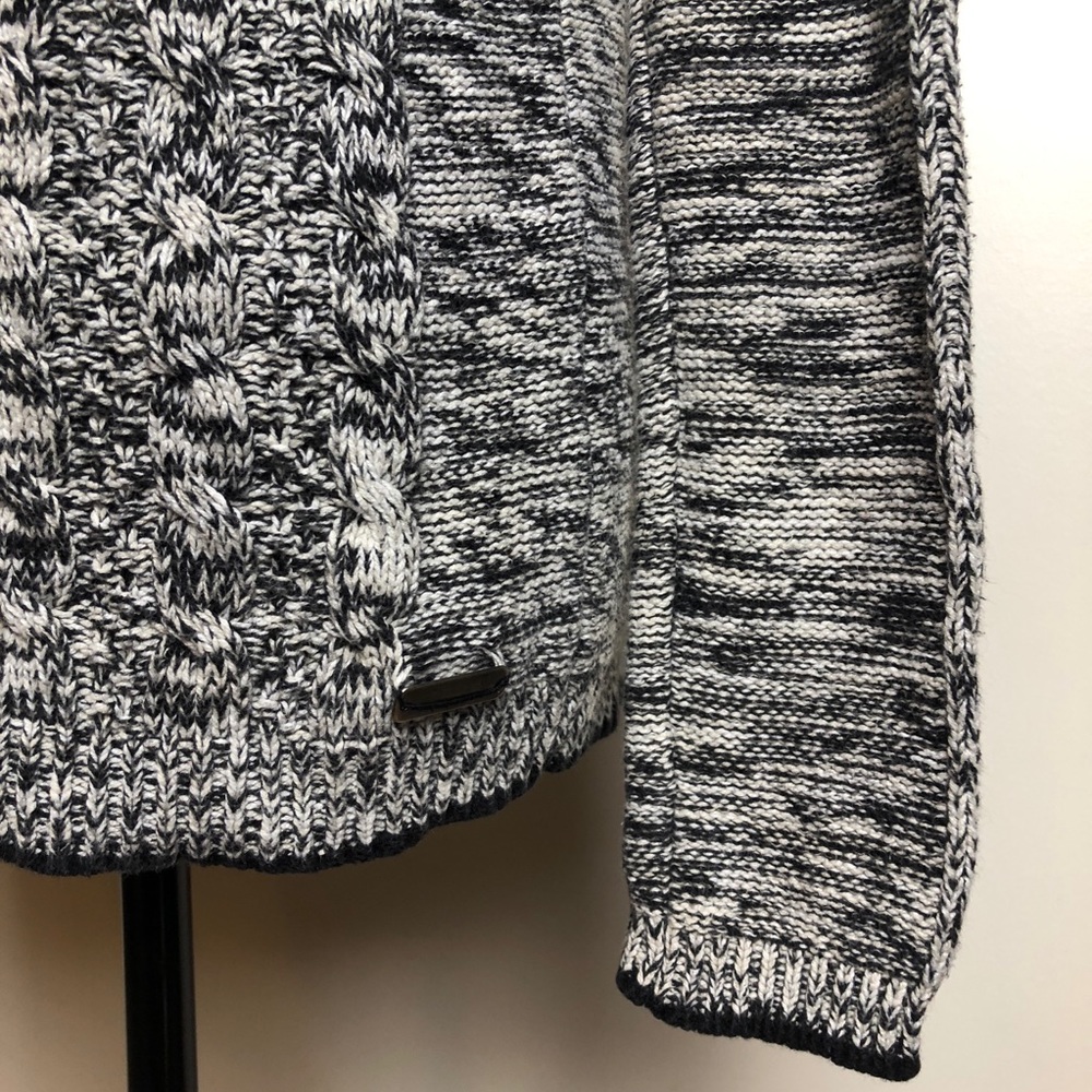 Volcom Pullover Sweater In Small - image 5